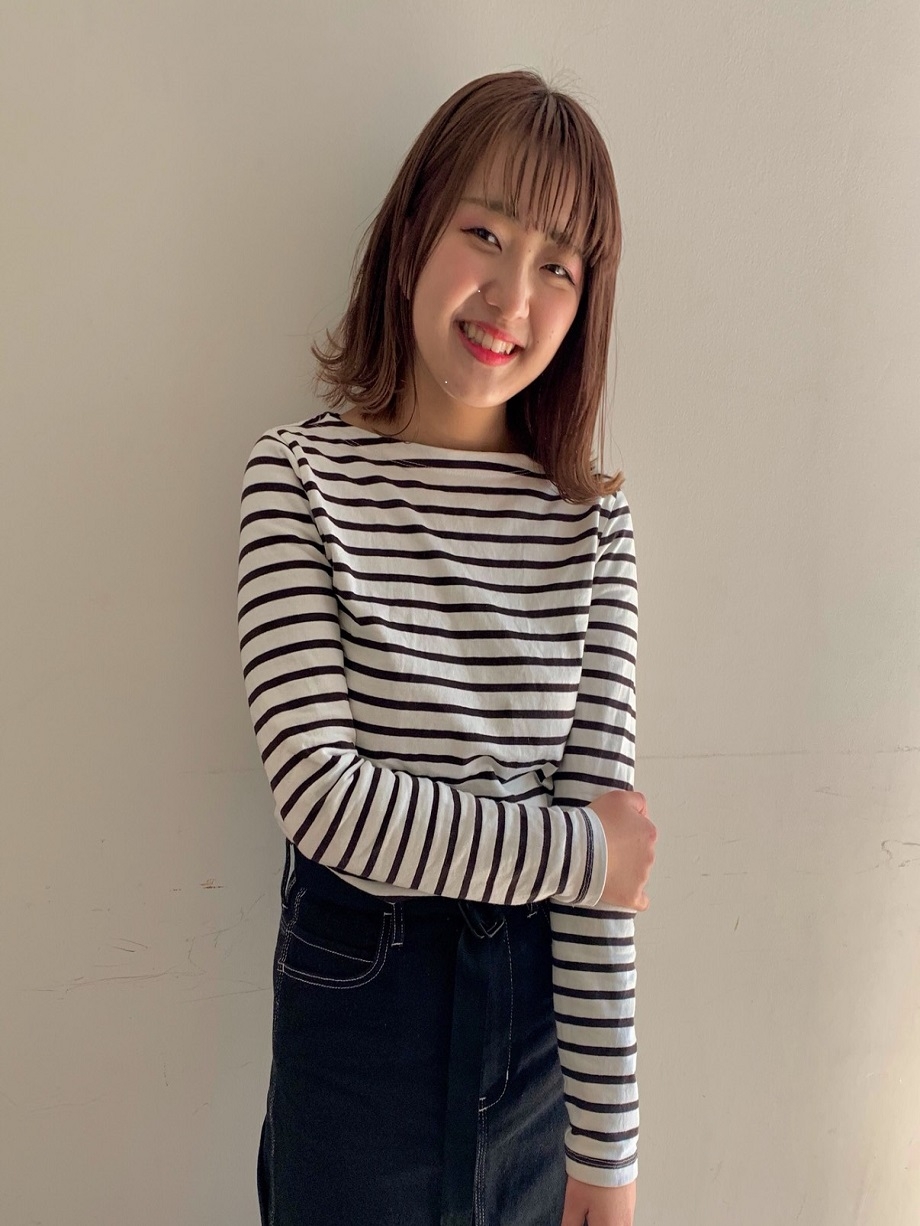 内田　弥里